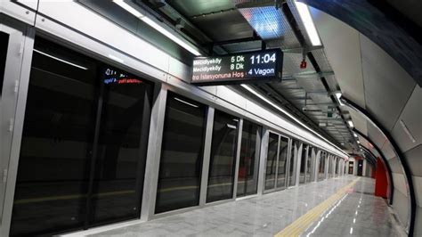 İ­s­t­a­n­b­u­l­­d­a­ ­m­e­t­r­o­ ­s­a­a­t­l­e­r­i­ ­u­z­a­t­ı­l­d­ı­:­ ­İ­ş­t­e­ ­o­ ­h­a­t­l­a­r­